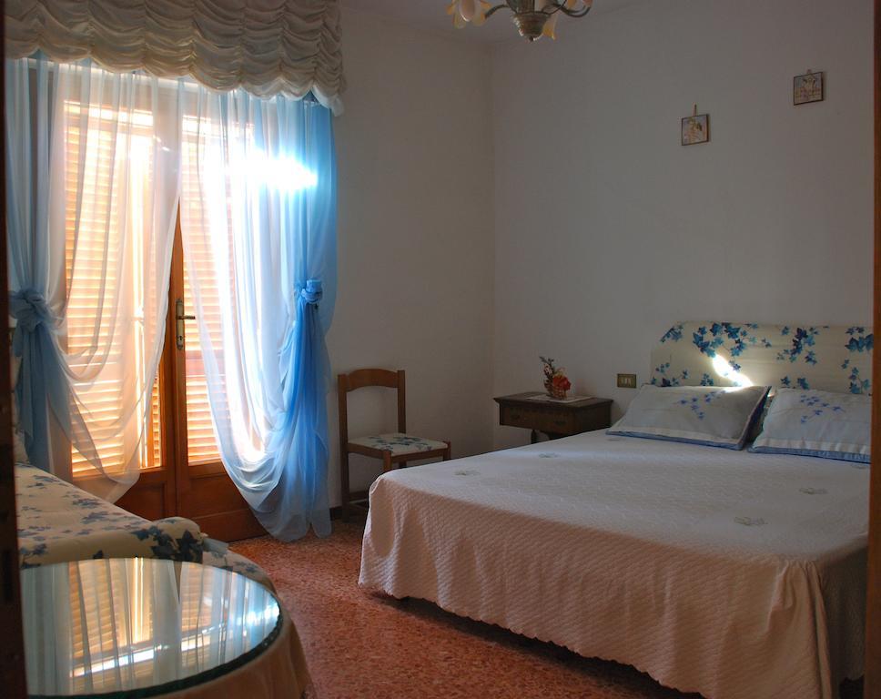 Bed And Breakfast Il Girasole 람포레키오 객실 사진